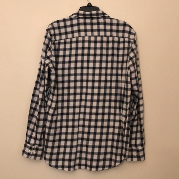 Banana Republic Men’s Size Medium Flannel! - Picture 3 of 4